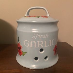 Pioneer Woman Spring Bouquet Garlic container